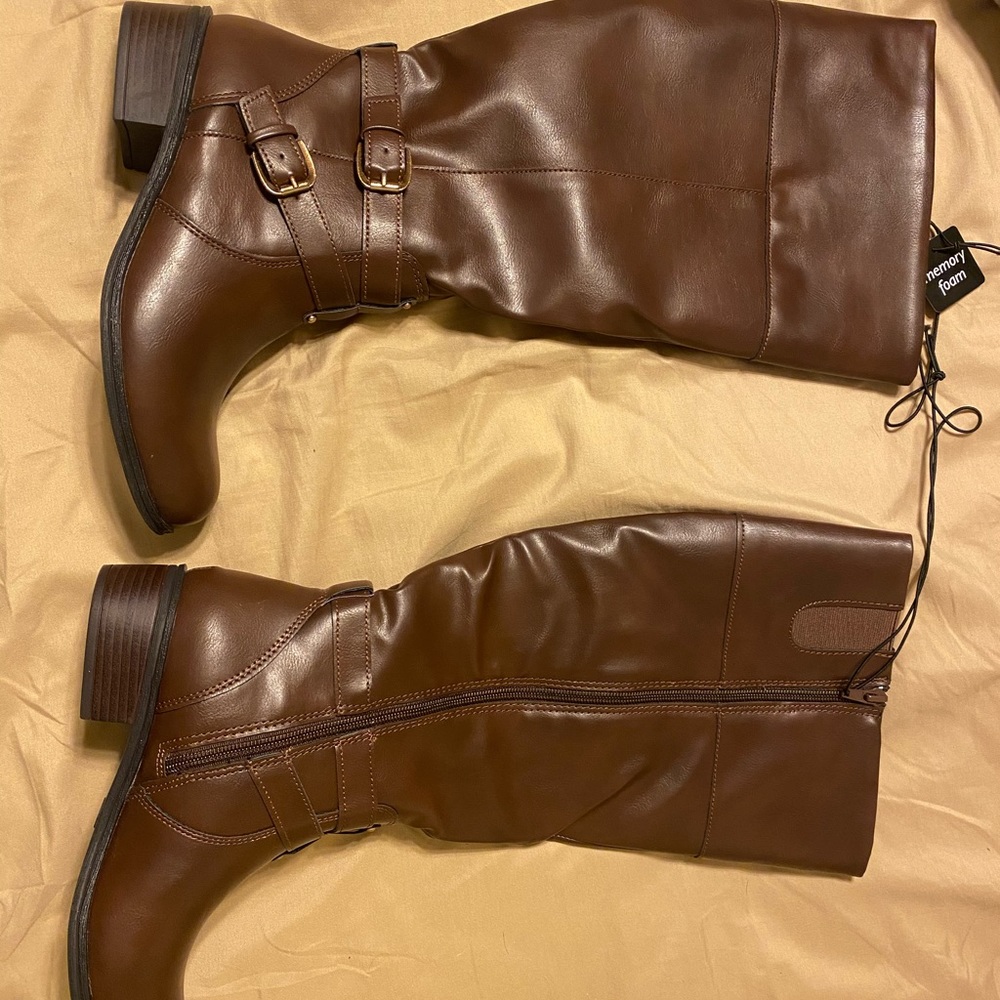 Arizona Boots Size 7.5